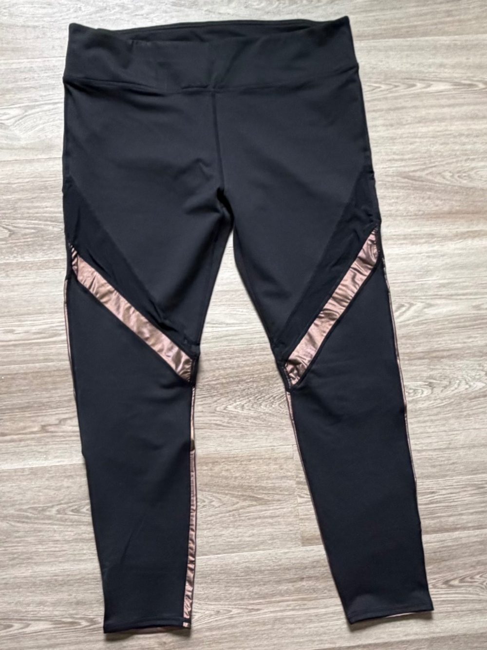 Fabletics Leggings Bronze and Mesh Detail XXL